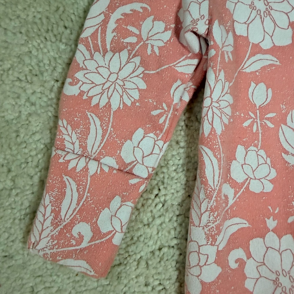 Levi's Pink and White Floral Kids Footie - Picture 12 of 12